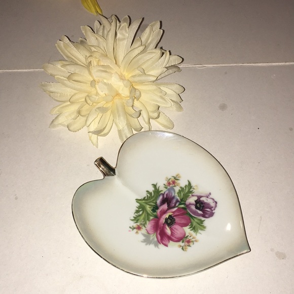 Vintage Heart-shape Trinket Dish - Picture 1 of 3